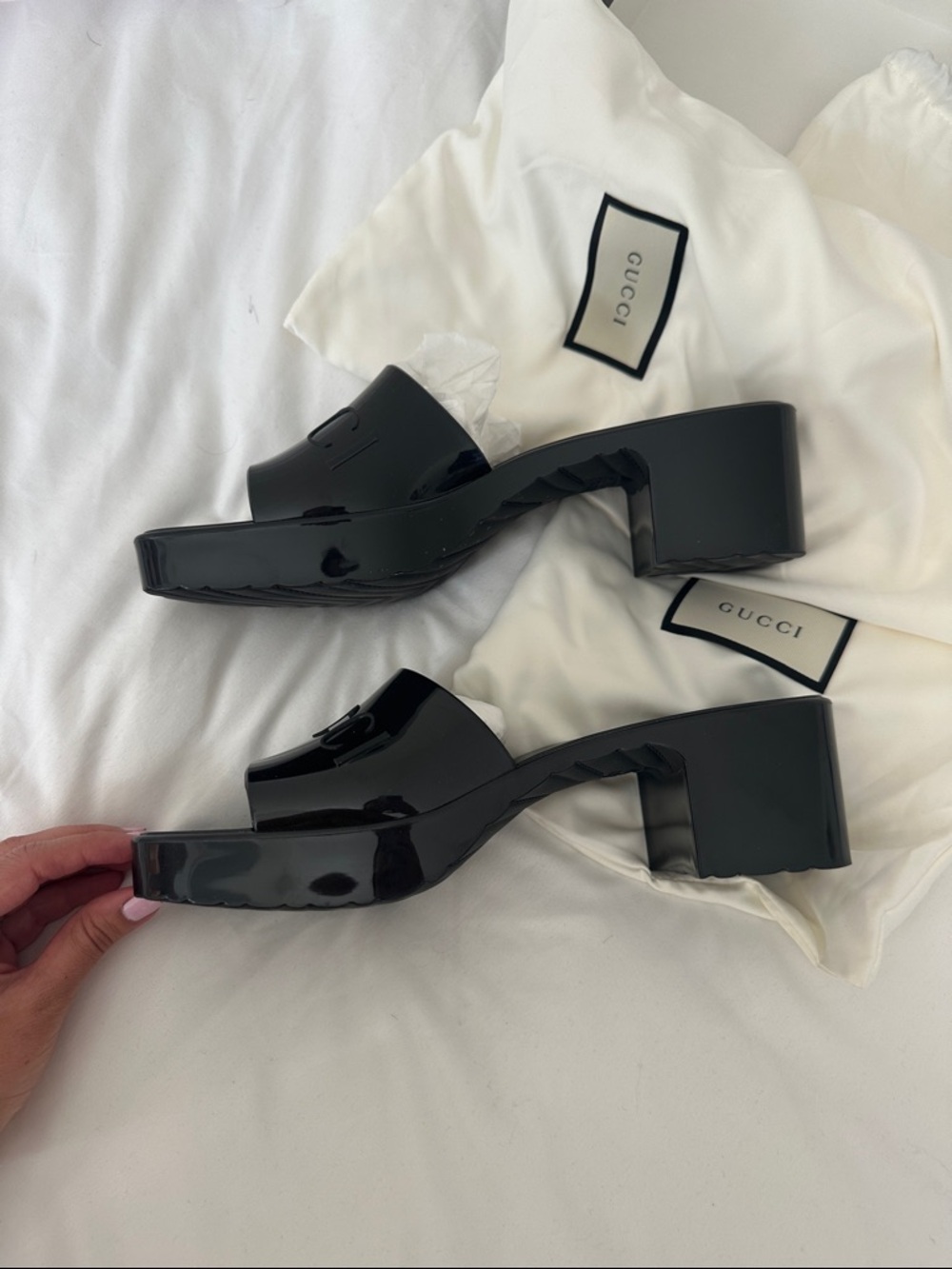 Gucci black rubber sandals - Picture 3 of 4